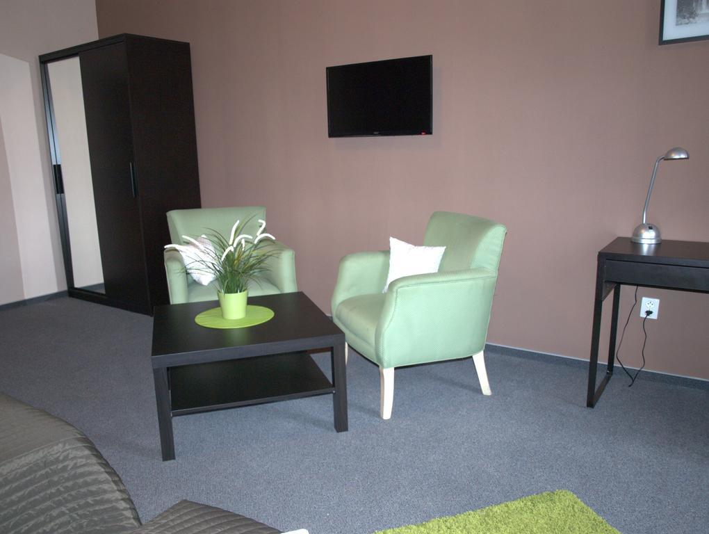Hotel U Lva Bilina Luaran gambar