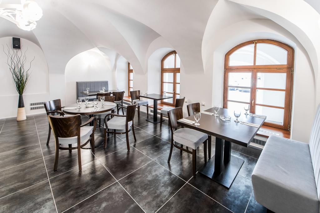 Hotel U Lva Bilina Luaran gambar